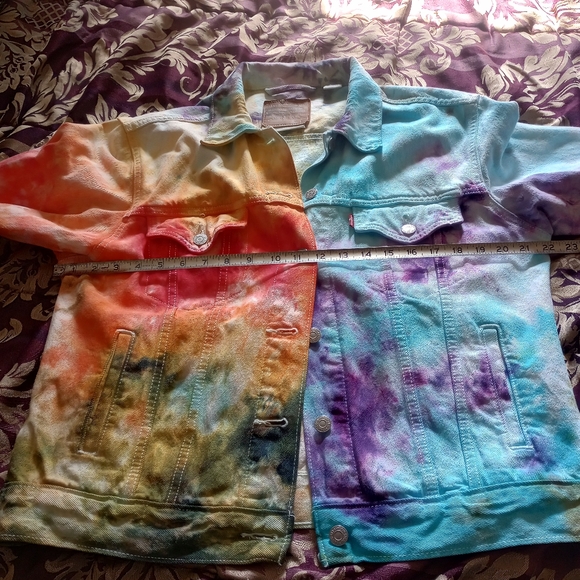 Levi's Premium Rainbow Tie Dyed Ex Boyfriend Trucker Denim Jean Jacket